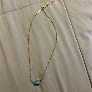 Kendra Scott necklace